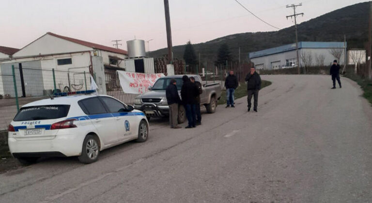Καλάβρυτα: Ανυποχώρητοι οι κτηνοτρόφοι για τα χρέη από την εταιρεία «Μενεγάτος»