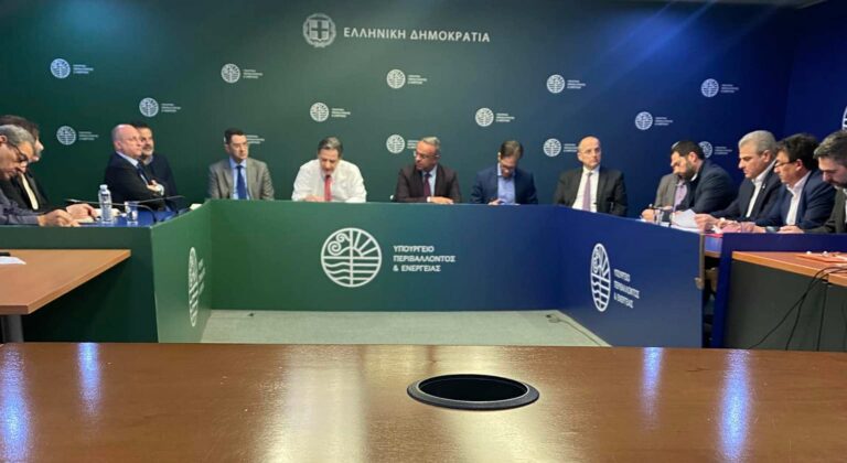 Το ΥΠΕΝ αρνείται να διασφαλίσει τους αγρότες της Κωπαΐδας - Οι κινητοποιήσεις συνεχίζονται