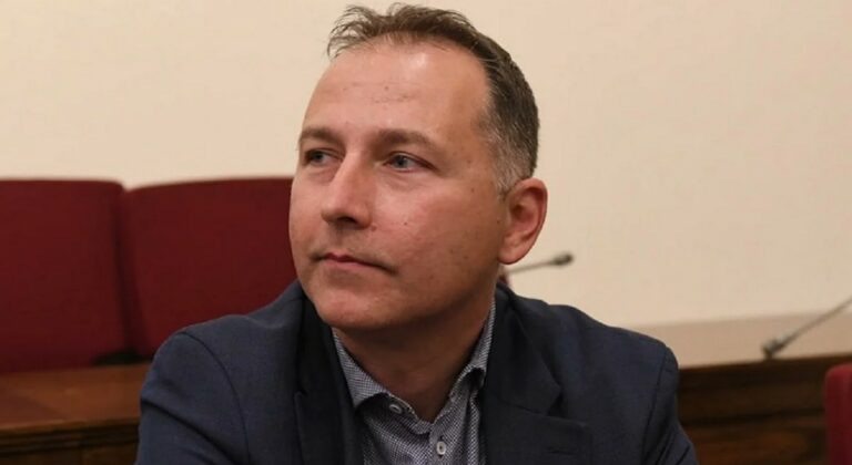 Μεταξάς στον «Έλληνα Αγρότη»: «Η κυβέρνηση καλεί τους αγρότες να ξαναπληρώσουν και να πουν κι ευχαριστώ - Ο λαός αποφασιστικός παράγοντας κόντρα στη συγκάλυψη»