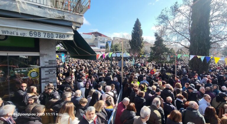 Απεργιακός «σεισμός» στην Πτολεμαΐδα με τα τρακτέρ να βρίσκονται μέσα στην πόλη (pic)