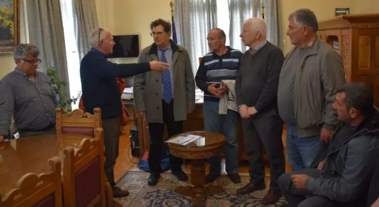 Η πιστοποιημένη ζυγαριά «στραγγαλίζει» τους αλιείς της Λέσβου - Συνάντηση με τον Περιφερειάρχη