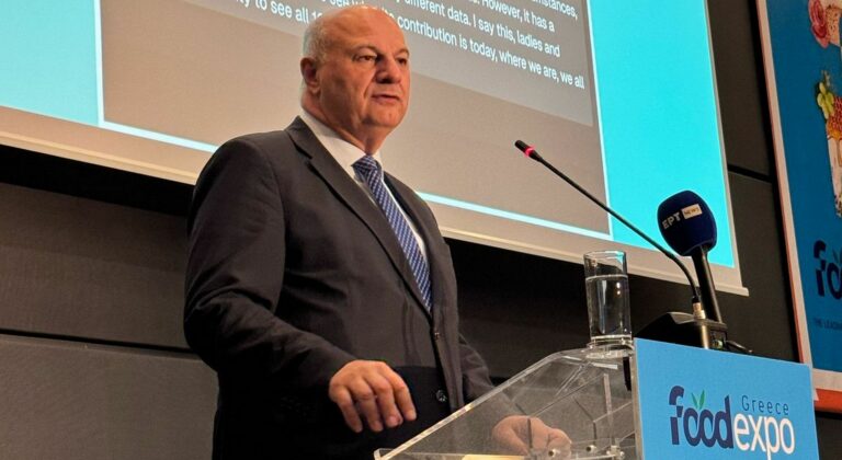 Τσιάρας για δασμούς Τραμπ: Χρειάζεται ψυχραιμία