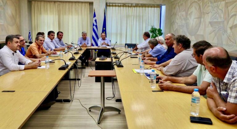 Κτηνοτρόφοι από Ορεστιάδα ζήτησαν από τον Κέλλα να δοθούν ενισχύσεις για ζώα, μηδική και ζωοτροφές (Βίντεο)