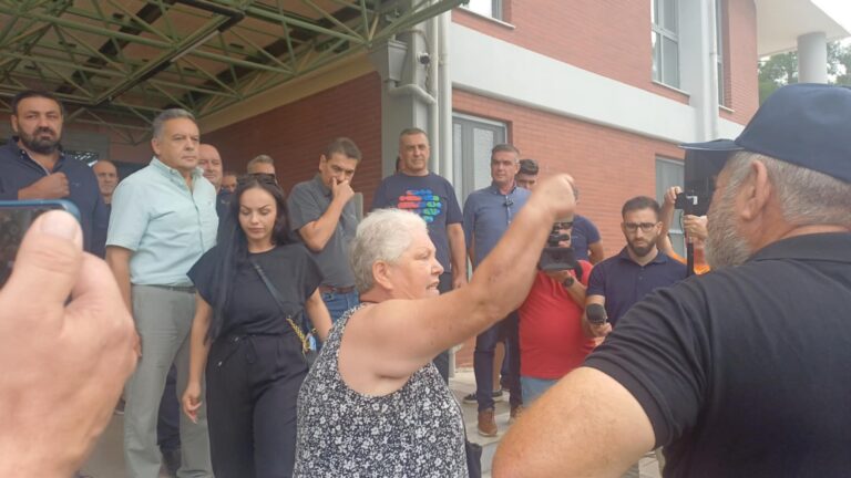 Ο Κουρέτας φέρνει στο ίδιο τραπέζι του διαλόγου ΥΠΑΑΤ και κτηνοτρόφους (Βίντεο)