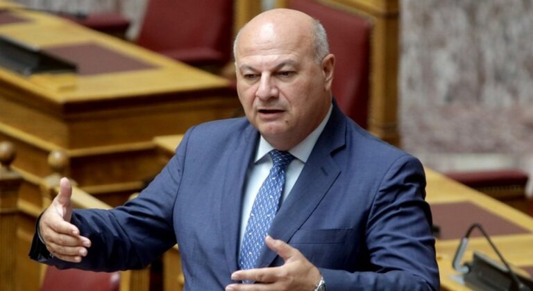 Προτεραιότητα για ΥΠΑΑΤ ο περιορισμός του αφθώδους στη Λέσβο - Τι είπε ο Τσιάρας για λιπάσματα και πετρέλαιο (Βίντεο)