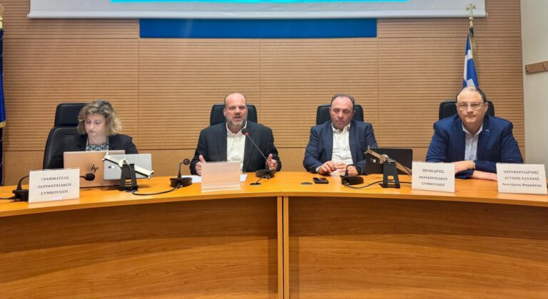 Πρωτοψάλτης από Αχαΐα: Στον εισαγγελέα όσοι εμβολιάζουν παράνομα - Χωρίς ενίσχυση όσοι παραβίασαν μέτρα βιοασφάλειας