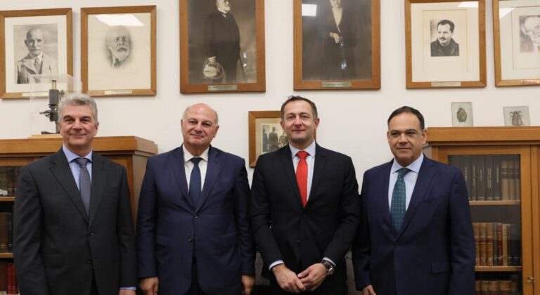 Action plan και πληρωμές απουσίασαν από το κοινό μήνυμα Τσιάρα - Χάνσεν