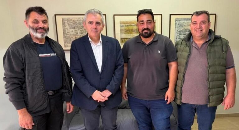 Εκκρεμούν πληρωμές για φερτά υλικά - Εξετάζεται η ενίσχυση για καλλιεργητές κτηνοτροφικών φυτών