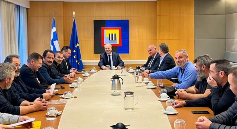 Συντονιστικό Κρήτης κατά ΠΕΜ: Δεν ανεχόμαστε τη στοχοποίηση - Δεν πάμε στο Μαξίμου