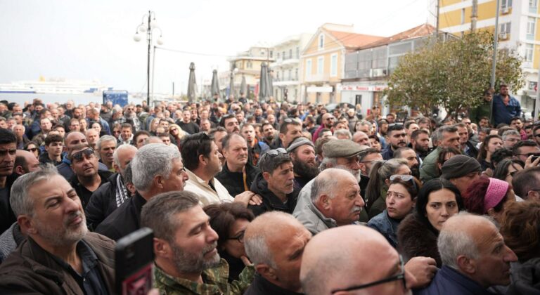 Στα απεργιακά συλλαλητήρια της πρωτομαγιάς συμμετέχουν οι αγρότες