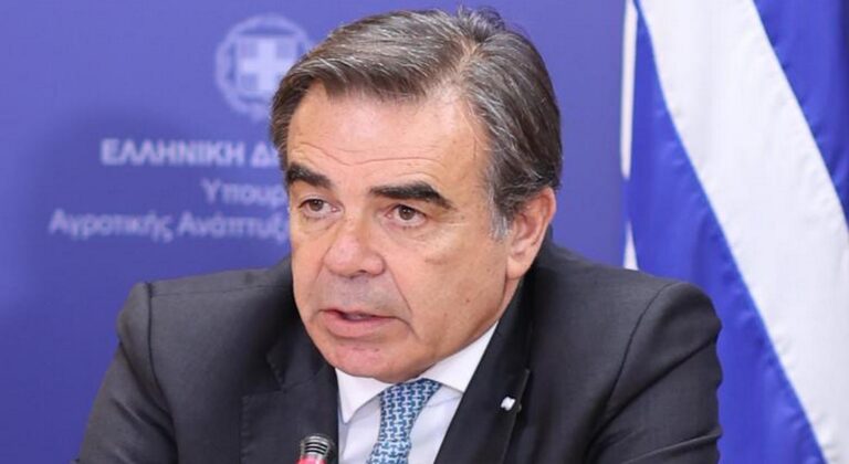 Δείτε ζωντανά τη συνέντευξη Τύπου του Μαργαρίτη Σχοινά για τα Βιολογικά (Βίντεο)